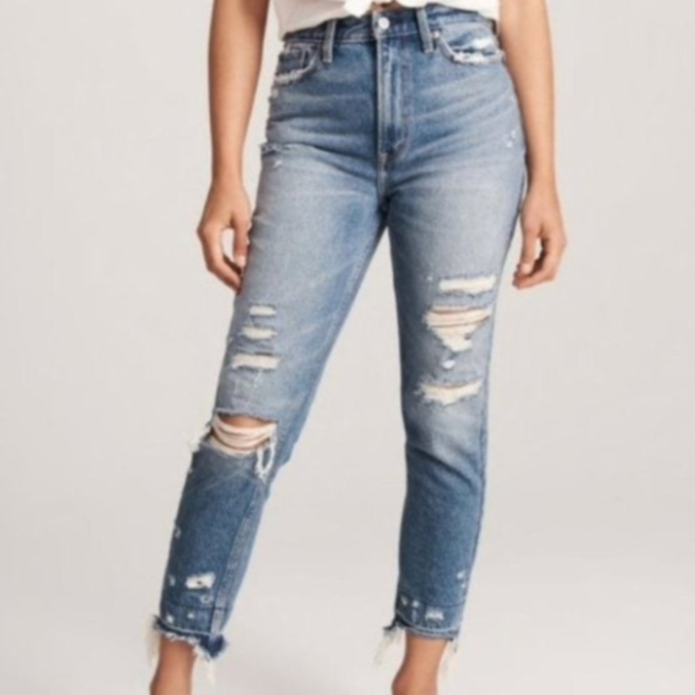 High Rise Girlfriend Jean in Medium Wash